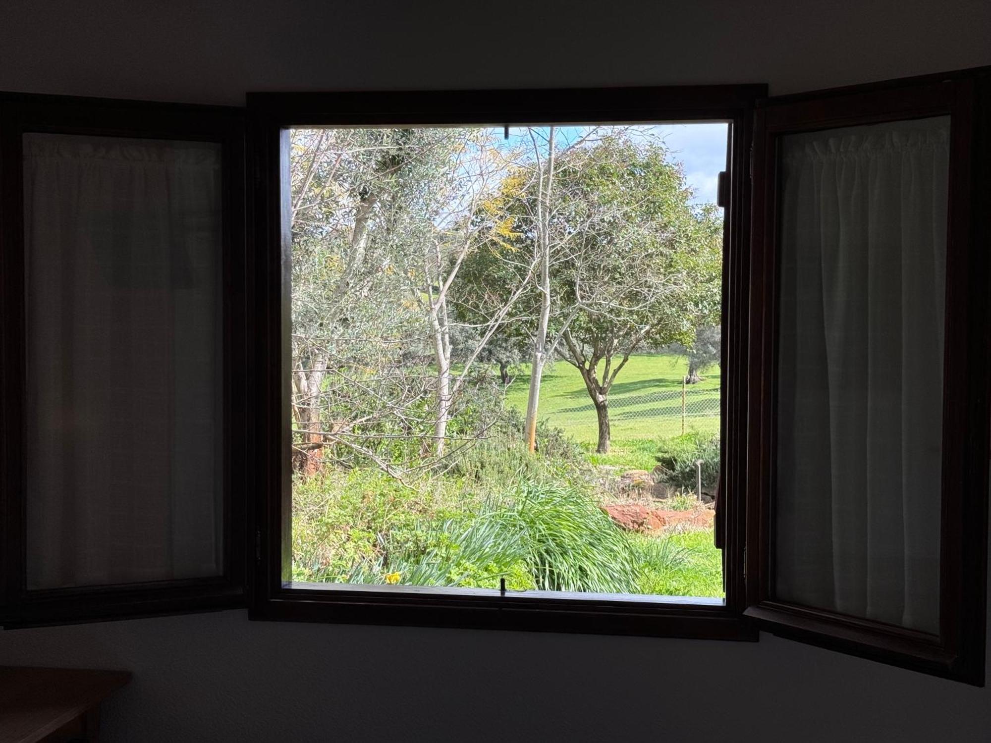 Hostal La Cerca Del Alcornoque Casas de Belvis Exterior foto